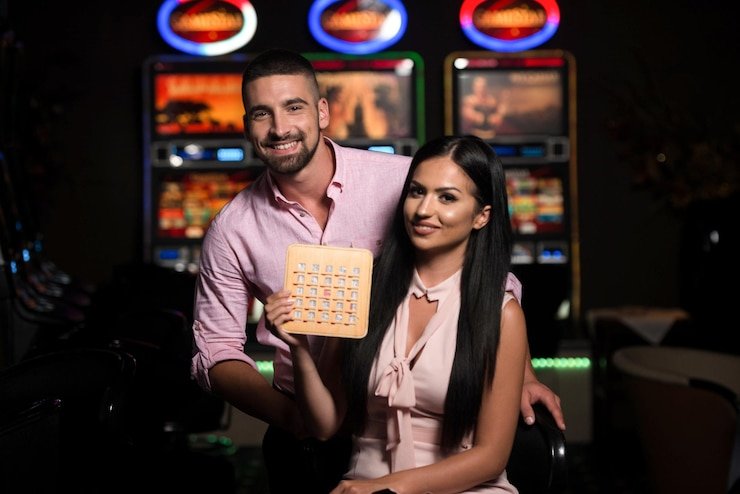 Studio produksi live dealer Yggdrasil dengan teknologi HD untuk permainan Andar Bahar dan Teen Patti